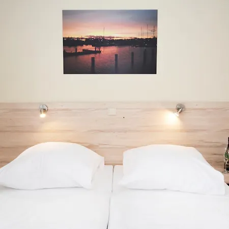 Victoria 3* Kolobřeh